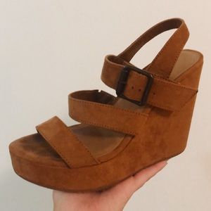 Brown wedges